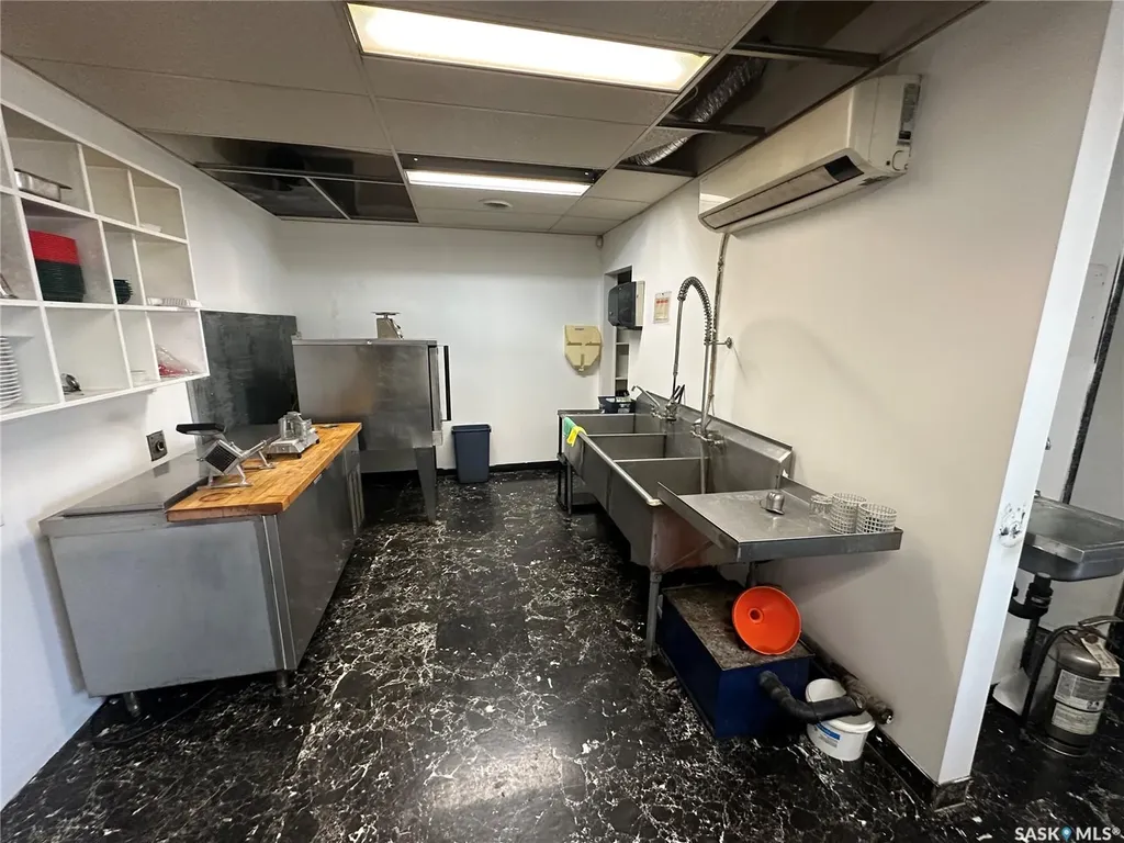 331 Railway Avenue Bredenbury SK S0A 0H0