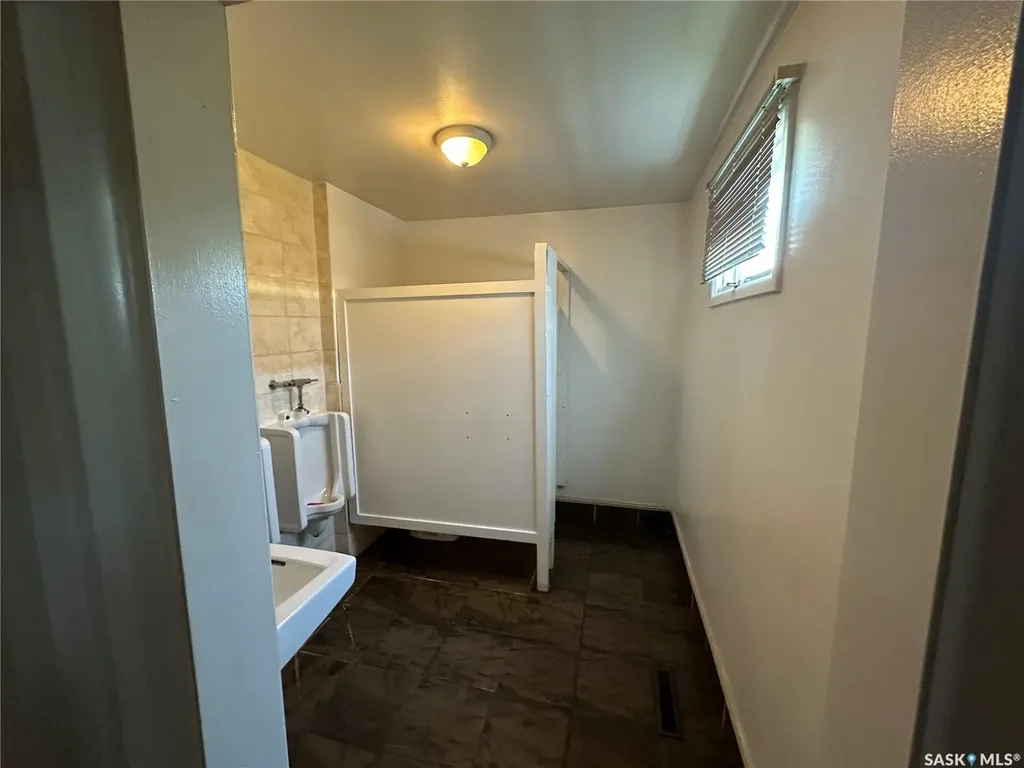 331 Railway Avenue Bredenbury SK S0A 0H0