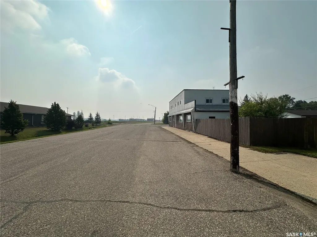 331 Railway Avenue Bredenbury SK S0A 0H0