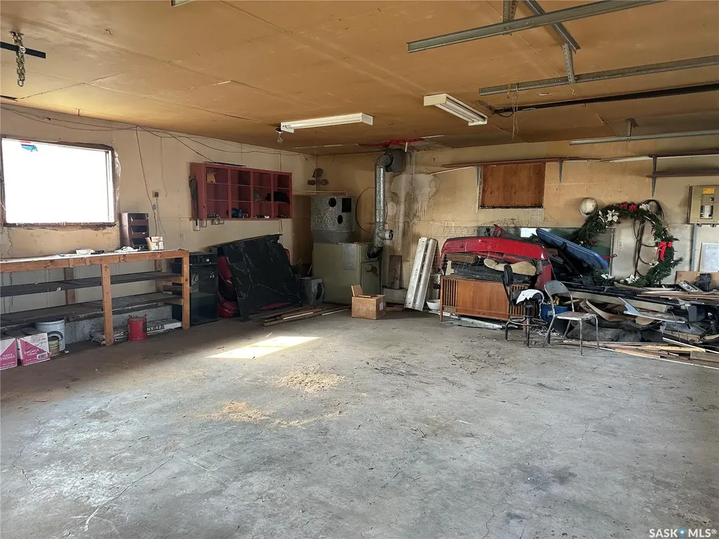 331 Railway Avenue Bredenbury SK S0A 0H0