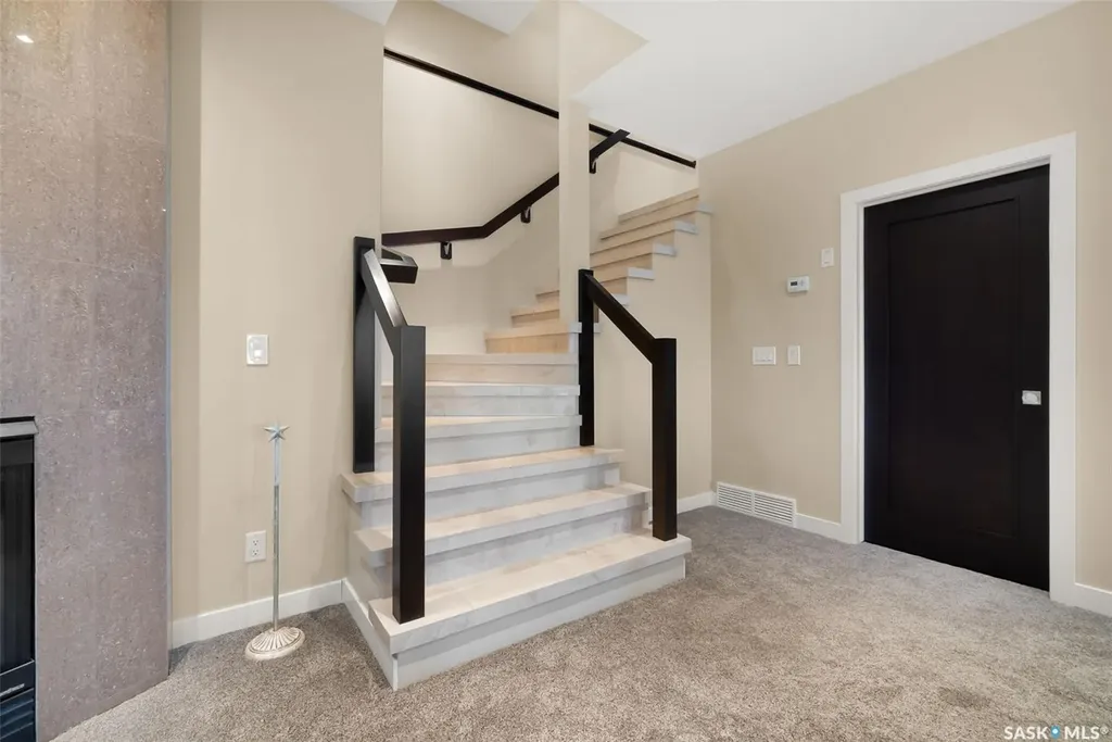 6110 Wascana Court Regina SK S4V 3E7