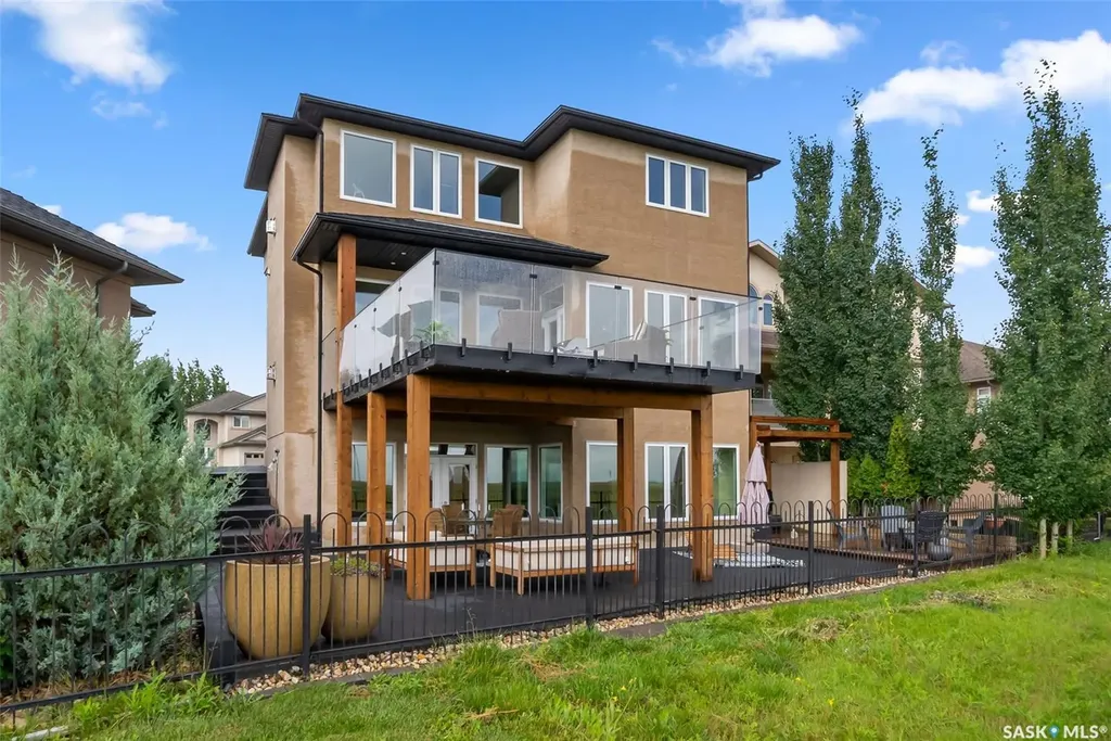 6110 Wascana Court Regina SK S4V 3E7