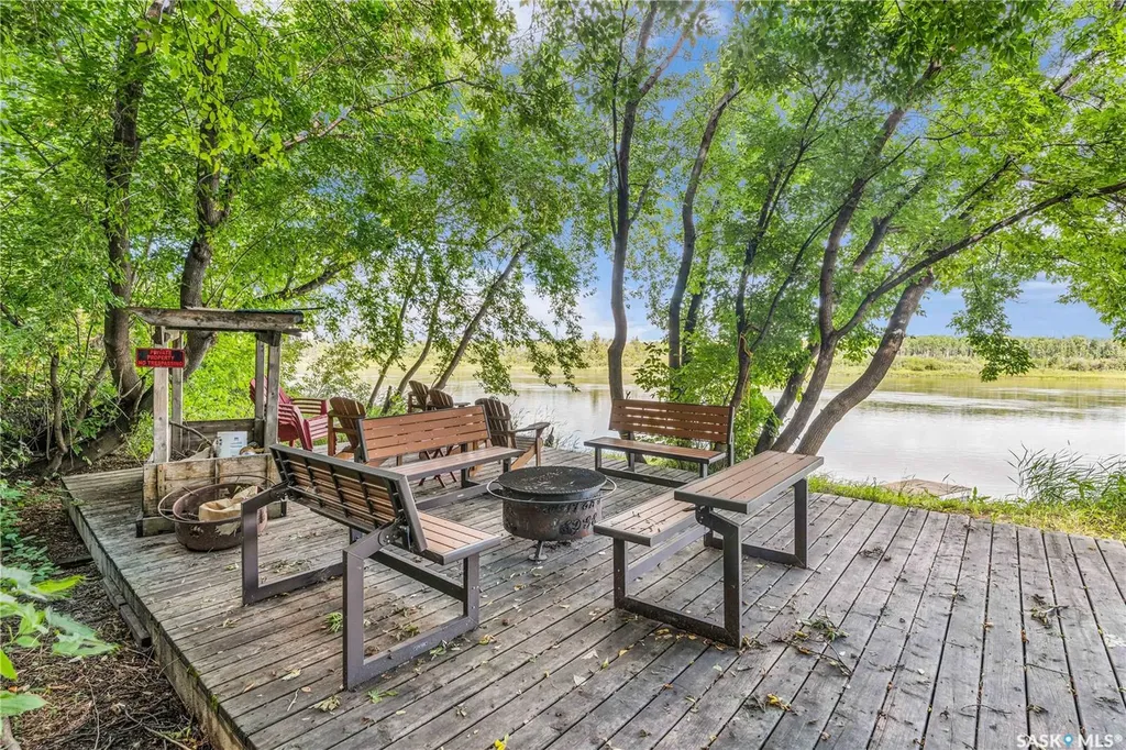 532 River Street E Prince Albert SK S6V 0A6