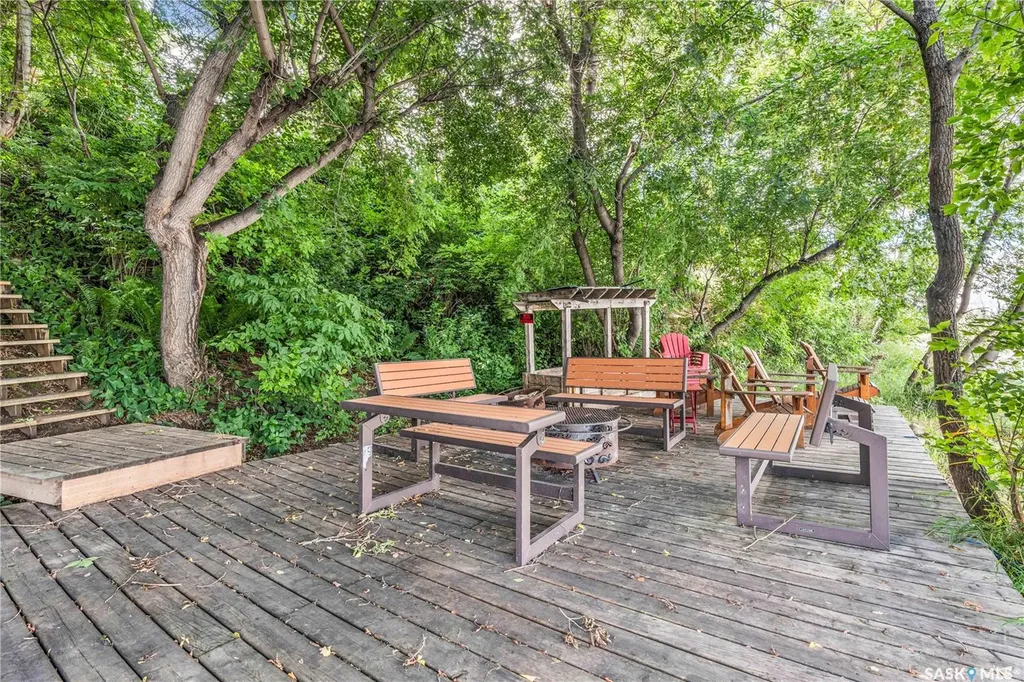 532 River Street E Prince Albert SK S6V 0A6