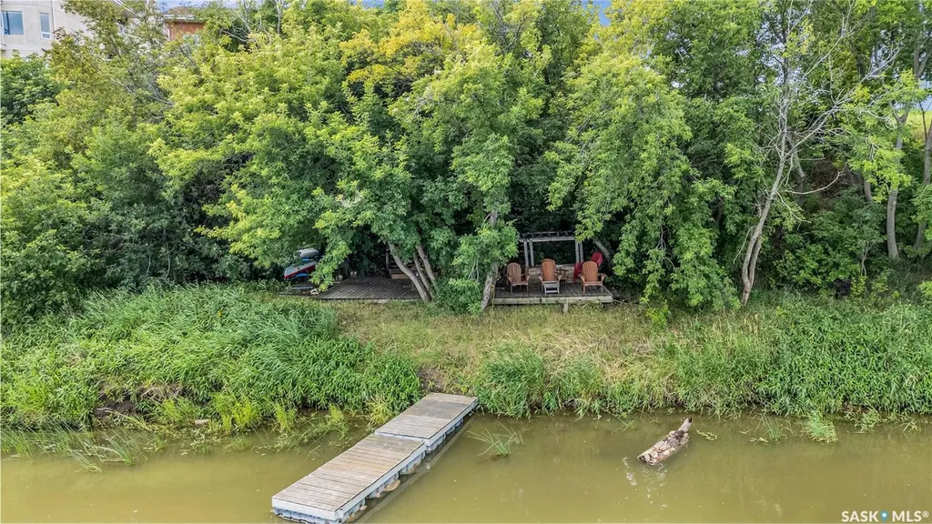 532 River Street E Prince Albert SK S6V 0A6
