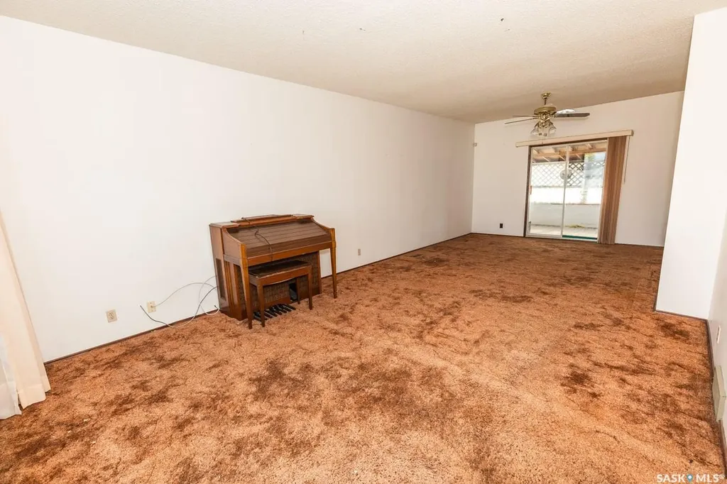 545 Alberta Avenue Kerrobert SK S0L 1R0