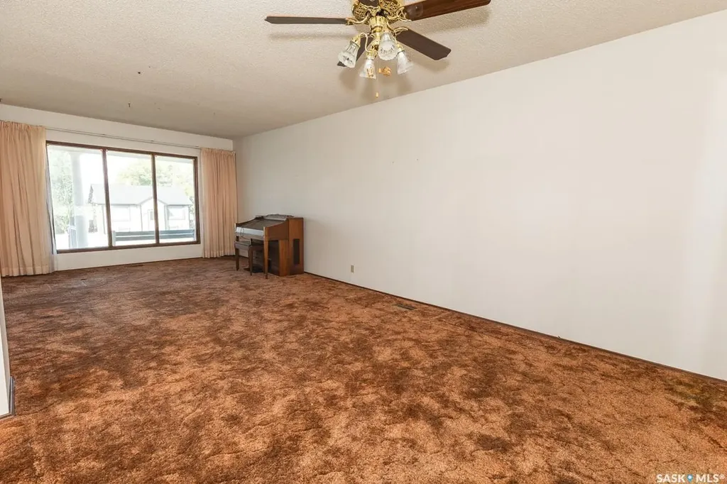 545 Alberta Avenue Kerrobert SK S0L 1R0