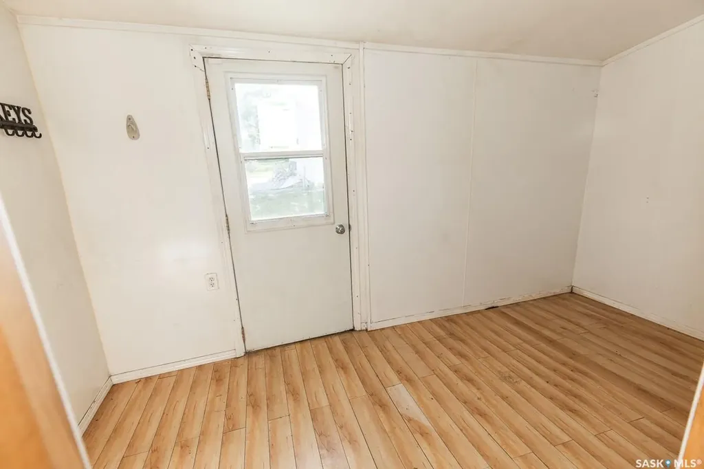 545 Alberta Avenue Kerrobert SK S0L 1R0