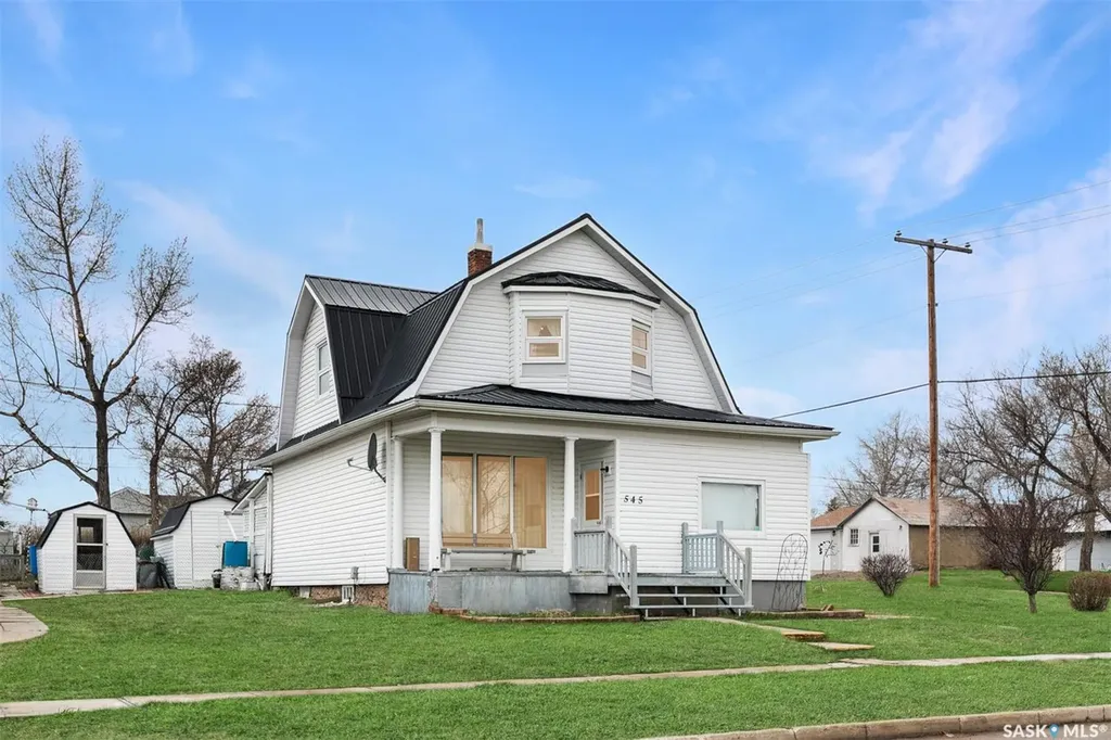 545 Alberta Avenue Kerrobert SK S0L 1R0