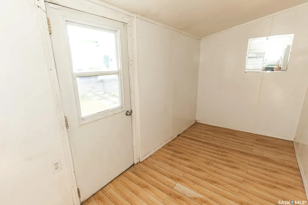 545 Alberta Avenue Kerrobert SK S0L 1R0