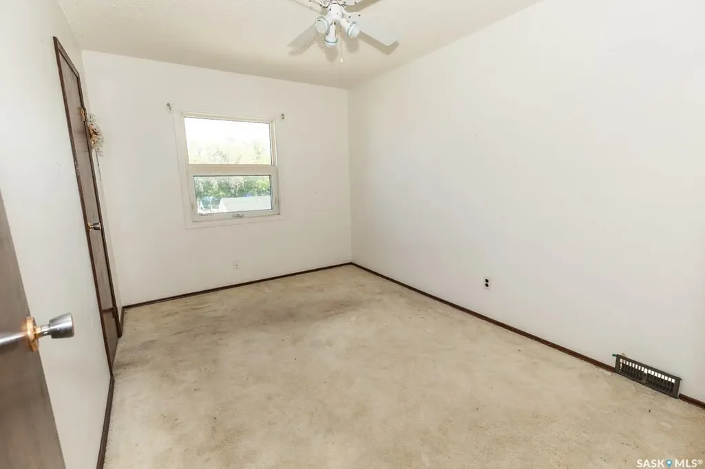 545 Alberta Avenue Kerrobert SK S0L 1R0