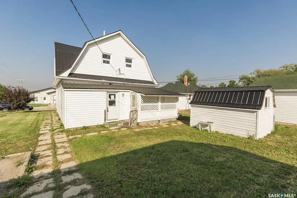 545 Alberta Avenue Kerrobert SK S0L 1R0