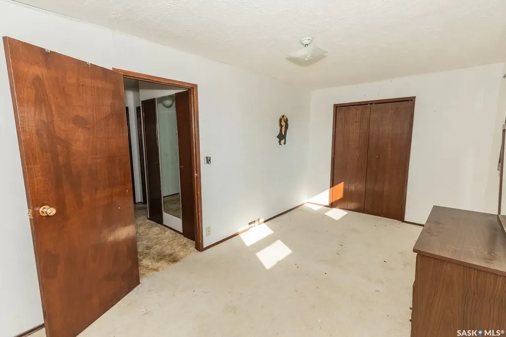 545 Alberta Avenue Kerrobert SK S0L 1R0