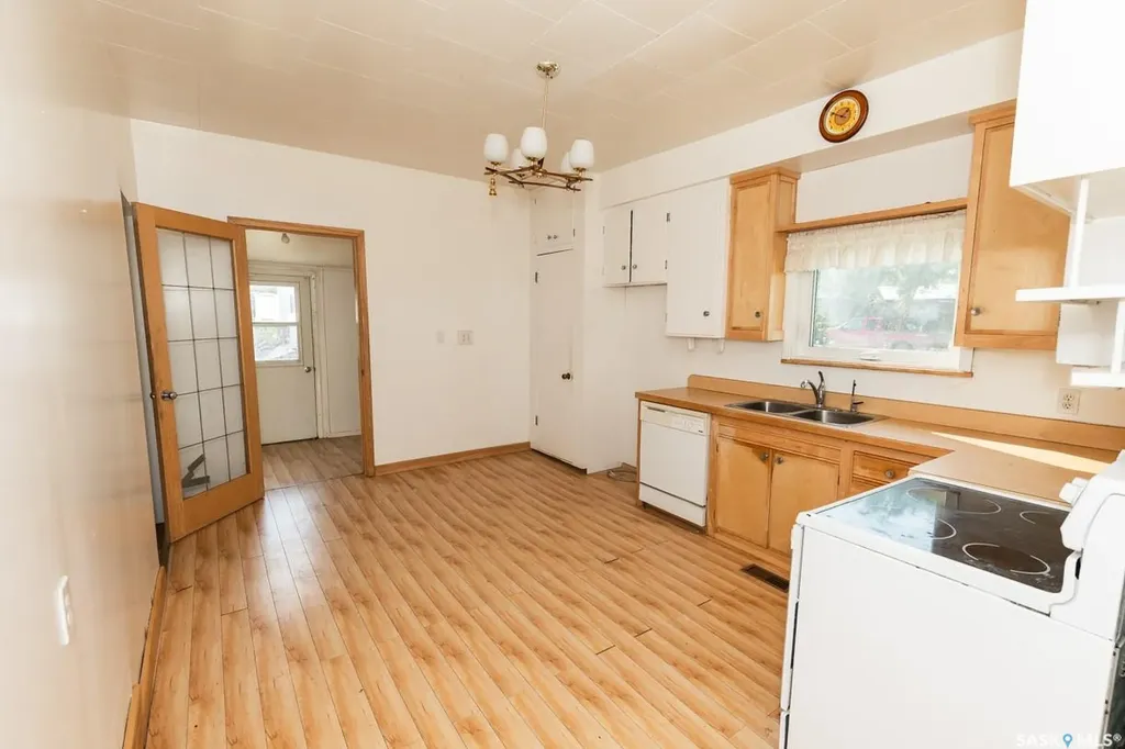 545 Alberta Avenue Kerrobert SK S0L 1R0