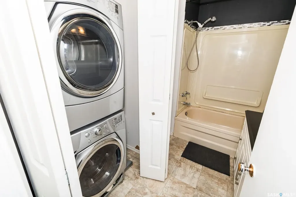 218 Bosworth Street Kerrobert SK S0L 1R0