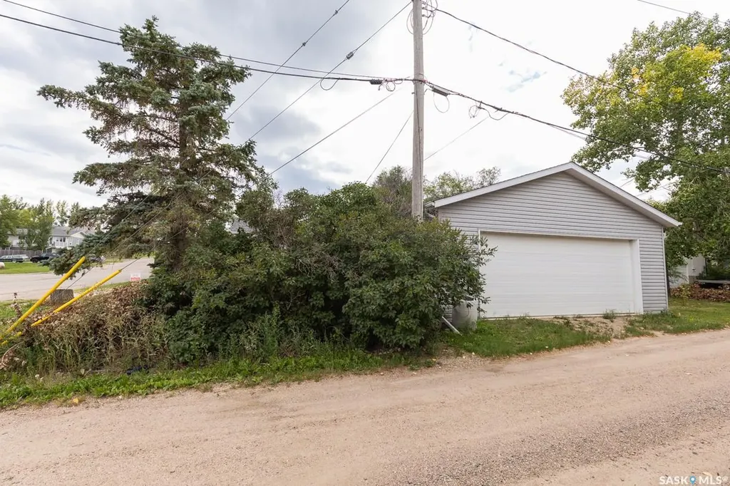 218 Bosworth Street Kerrobert SK S0L 1R0