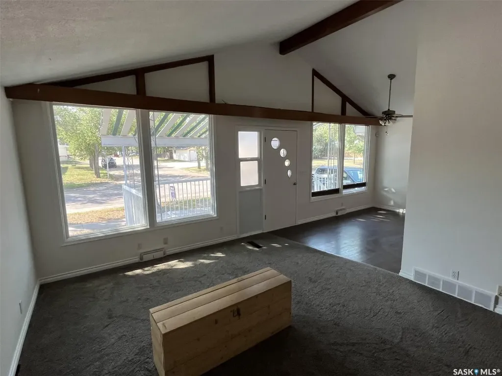 301 7th Avenue W Rosetown SK S0L 2V0