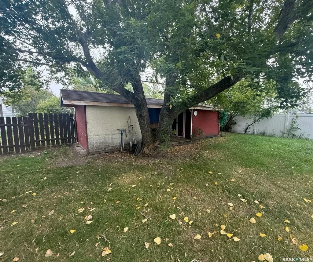 251 30th Street W Battleford SK S0M 0E0