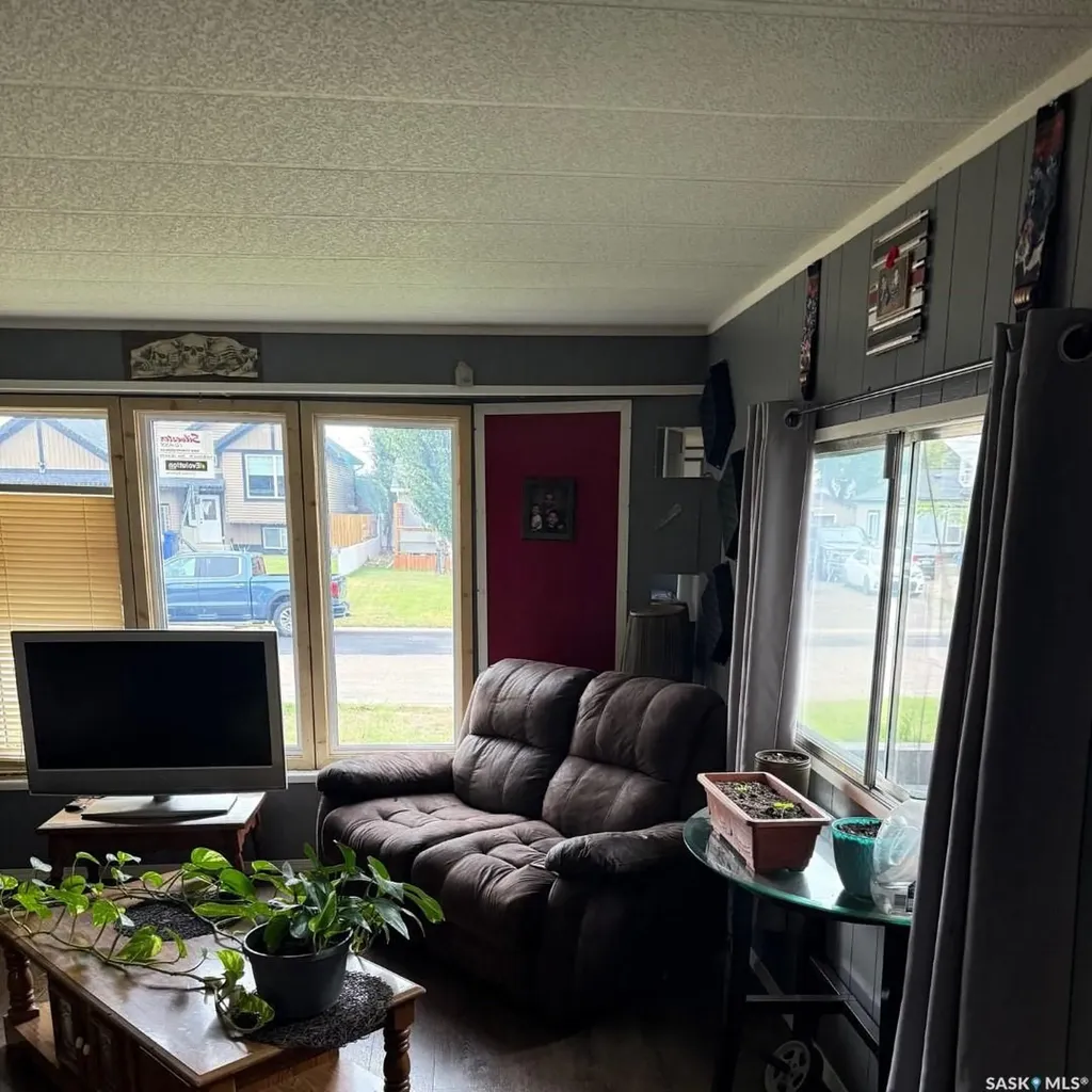 251 30th Street W Battleford SK S0M 0E0