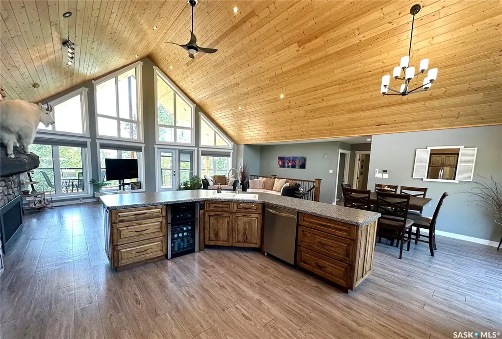 2 Derby Lane Big Shell SK S0J 2G0