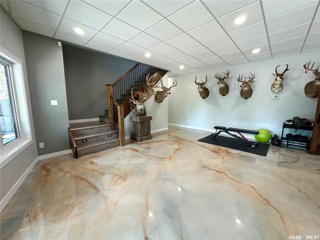 2 Derby Lane Big Shell SK S0J 2G0