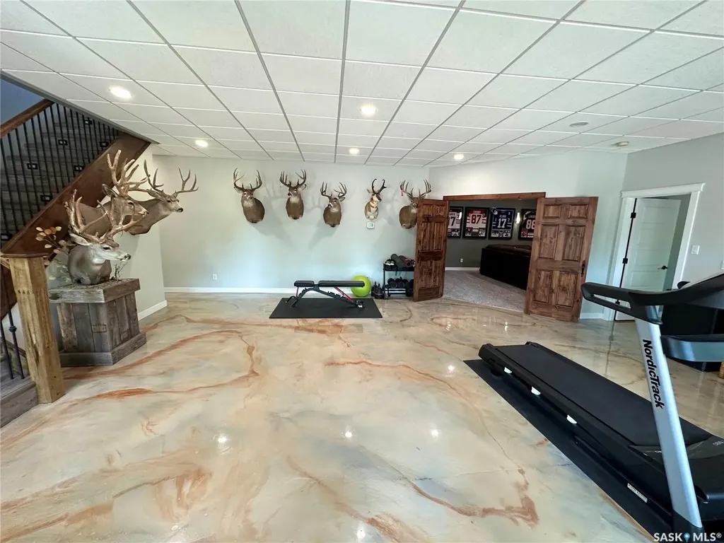 2 Derby Lane Big Shell SK S0J 2G0