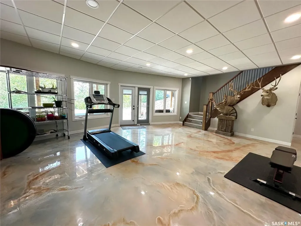 2 Derby Lane Big Shell SK S0J 2G0