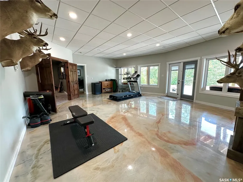 2 Derby Lane Big Shell SK S0J 2G0