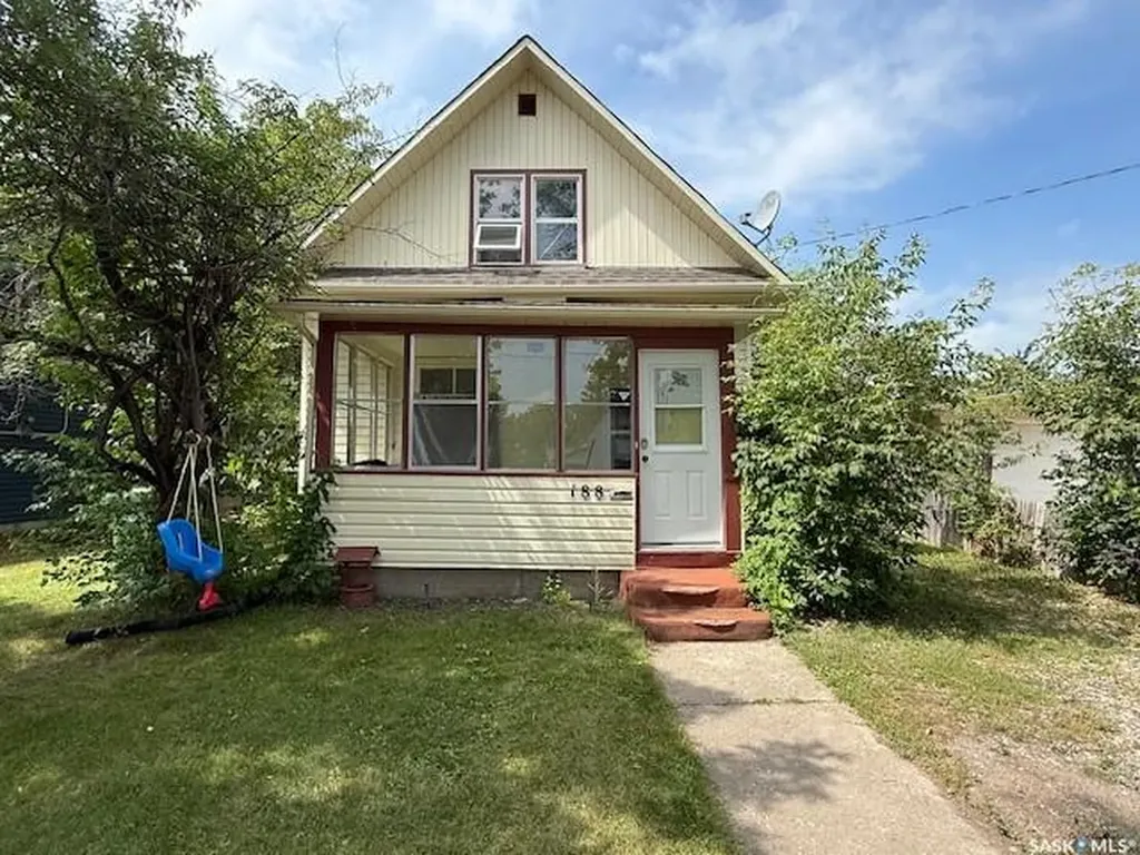 188 5th Avenue N Yorkton SK S3N 0Z6