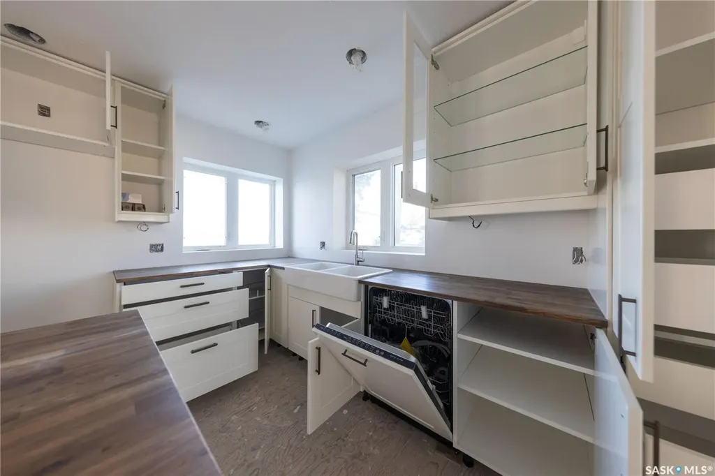 Rural Address Eye Hill Rm No. 382 SK S0L 2C0