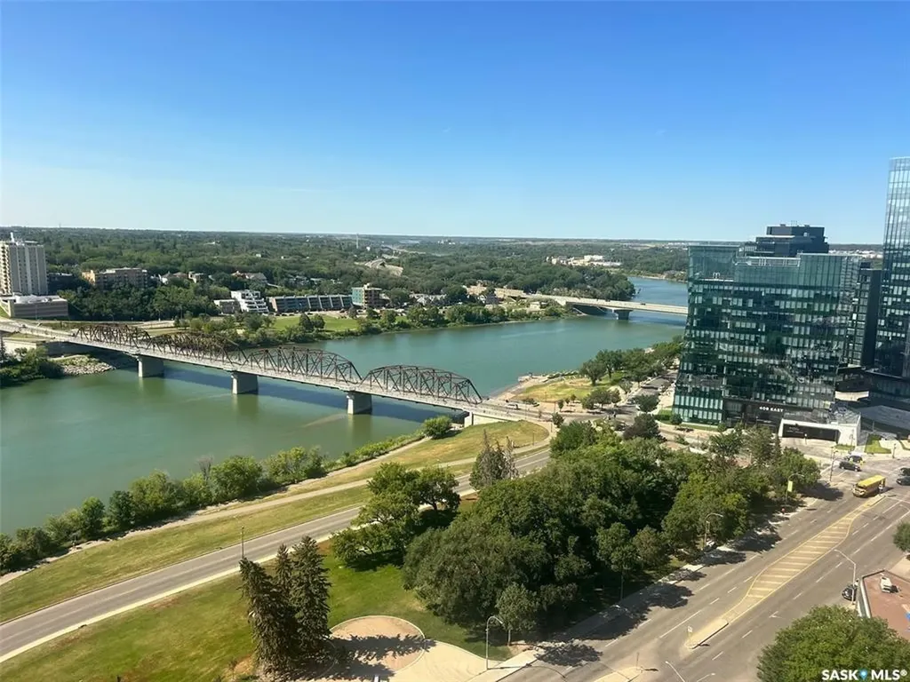 424 Spadina Crescent E Saskatoon SK S7K 6X7