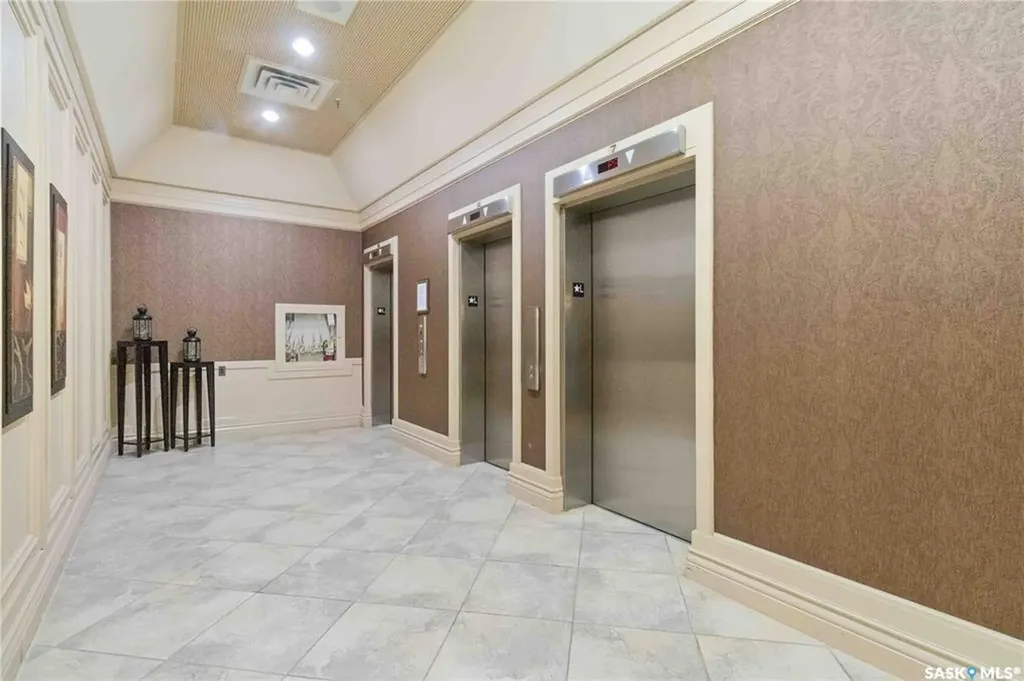 424 Spadina Crescent E Saskatoon SK S7K 6X7