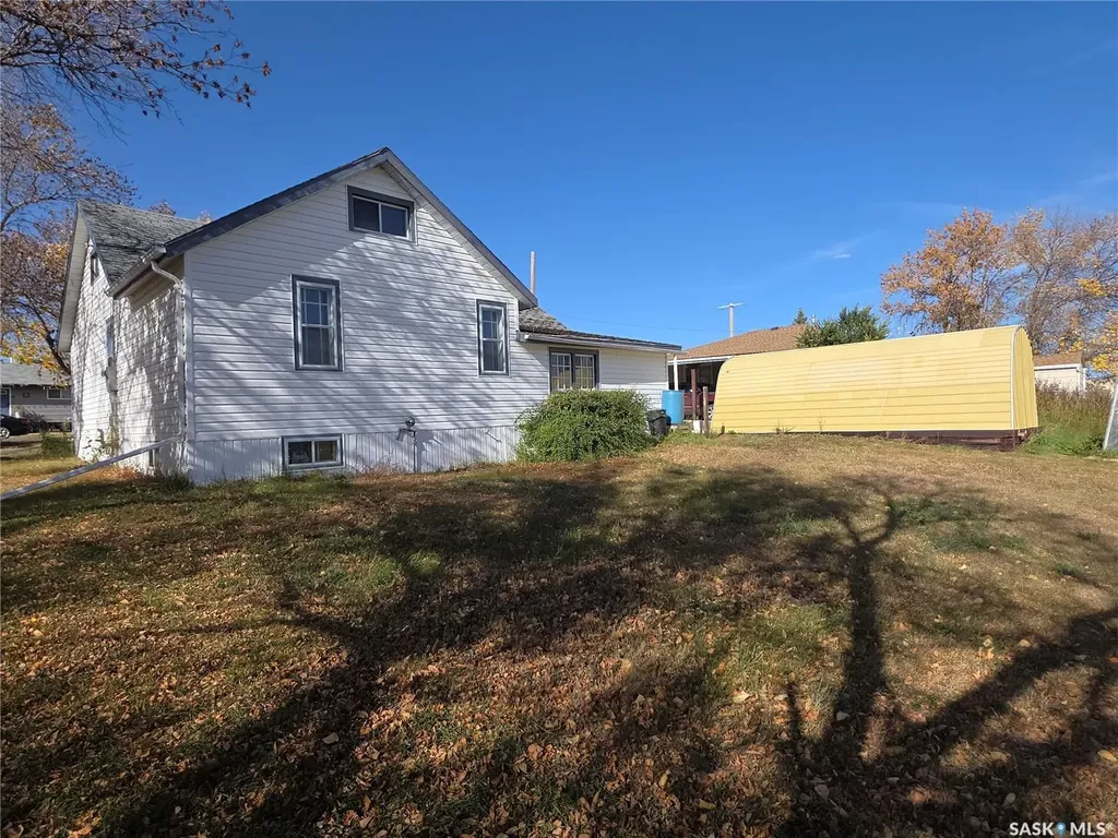 210 2nd Street S Cabri SK S0N 0J0