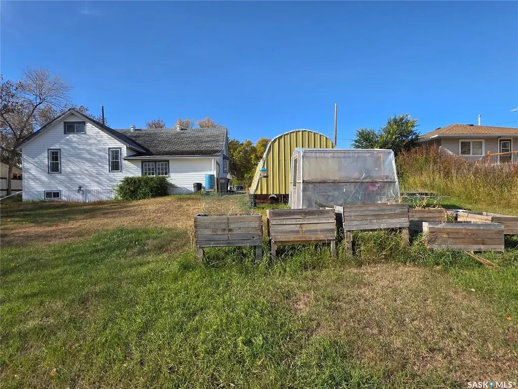 210 2nd Street S Cabri SK S0N 0J0