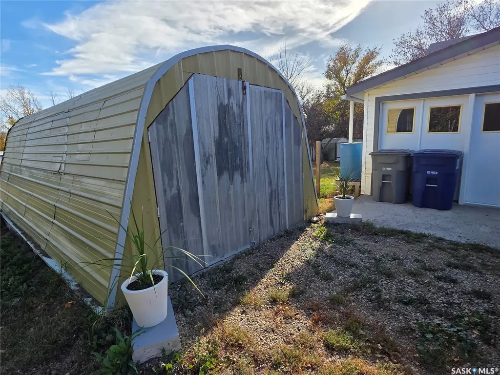 210 2nd Street S Cabri SK S0N 0J0