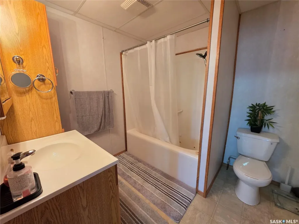 210 2nd Street S Cabri SK S0N 0J0