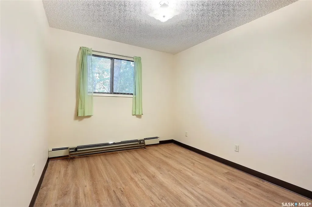 54 19th Street E Prince Albert SK S6V 1J2