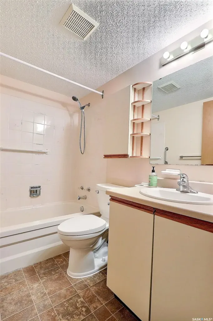 54 19th Street E Prince Albert SK S6V 1J2