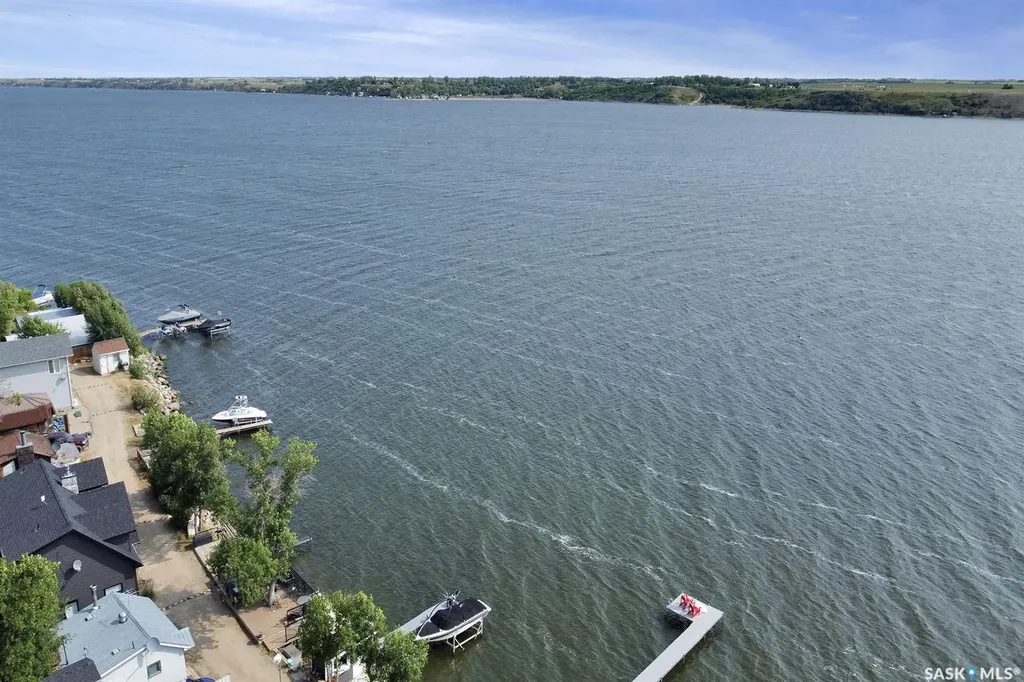 10 Grandview Road Grandview Beach SK S0G 1C0