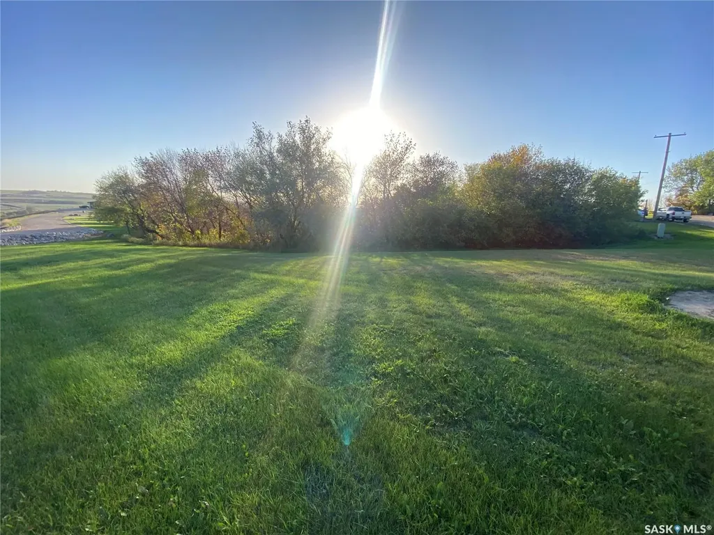 26 Park Avenue Oxbow SK S0C 2B0