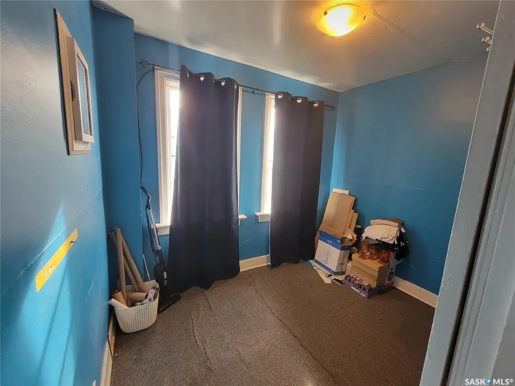 406 1st Street E Wilkie SK S0K 4W0