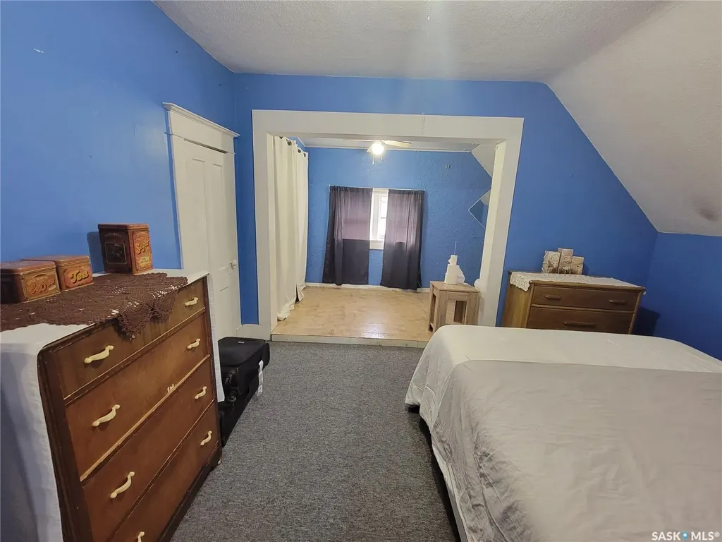 406 1st Street E Wilkie SK S0K 4W0