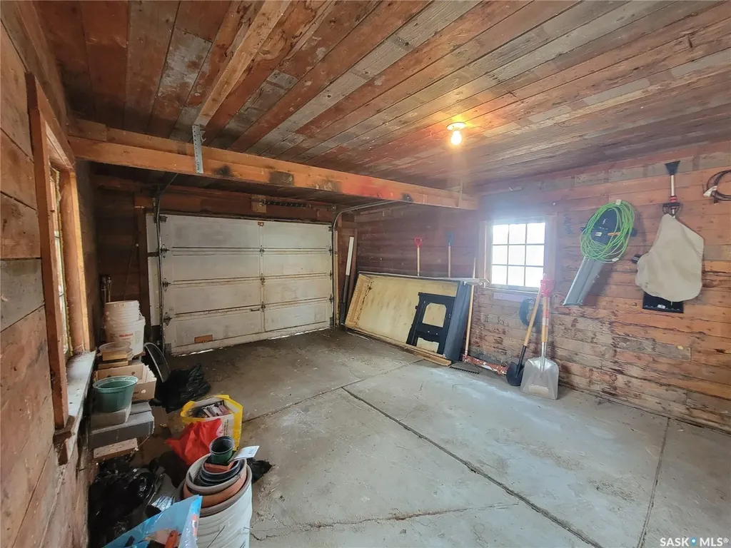 406 1st Street E Wilkie SK S0K 4W0