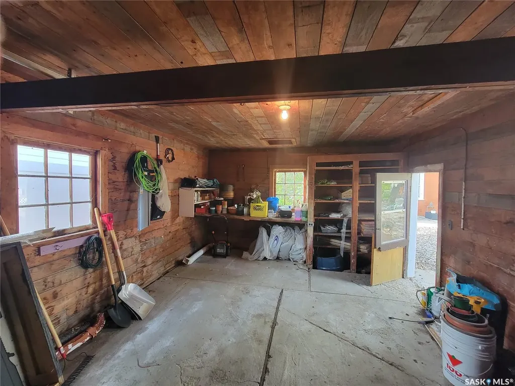 406 1st Street E Wilkie SK S0K 4W0