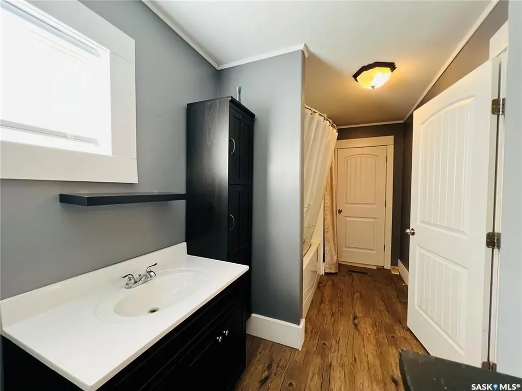 82 3rd Avenue E Central Butte SK S0H 0T0