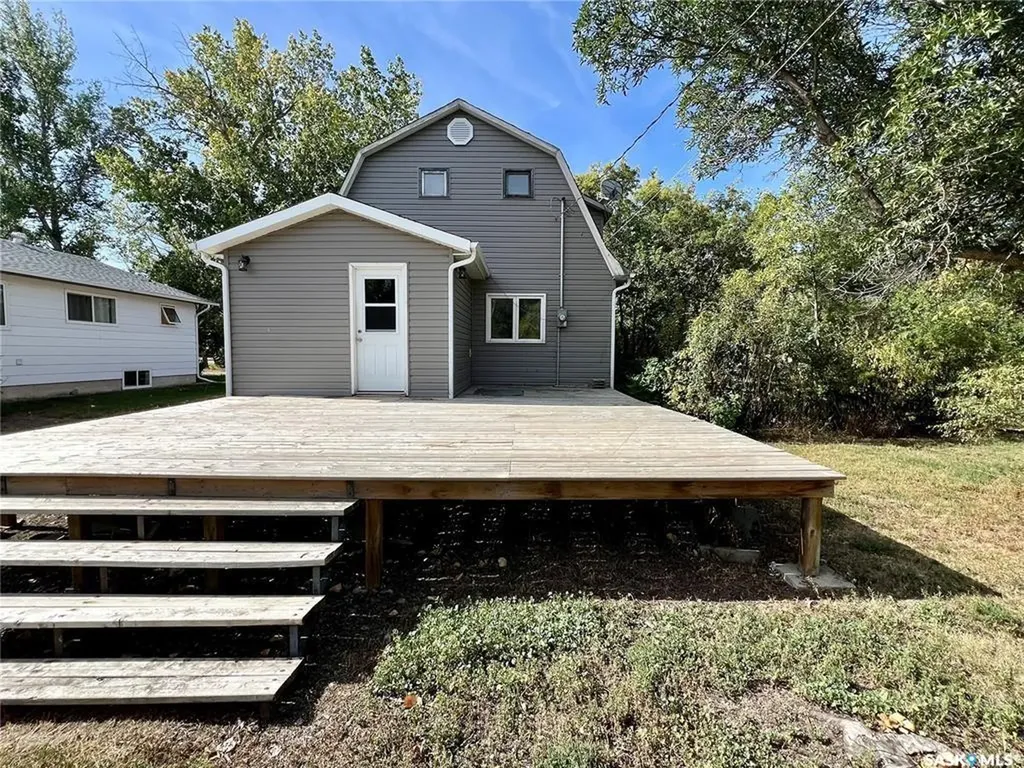 82 3rd Avenue E Central Butte SK S0H 0T0