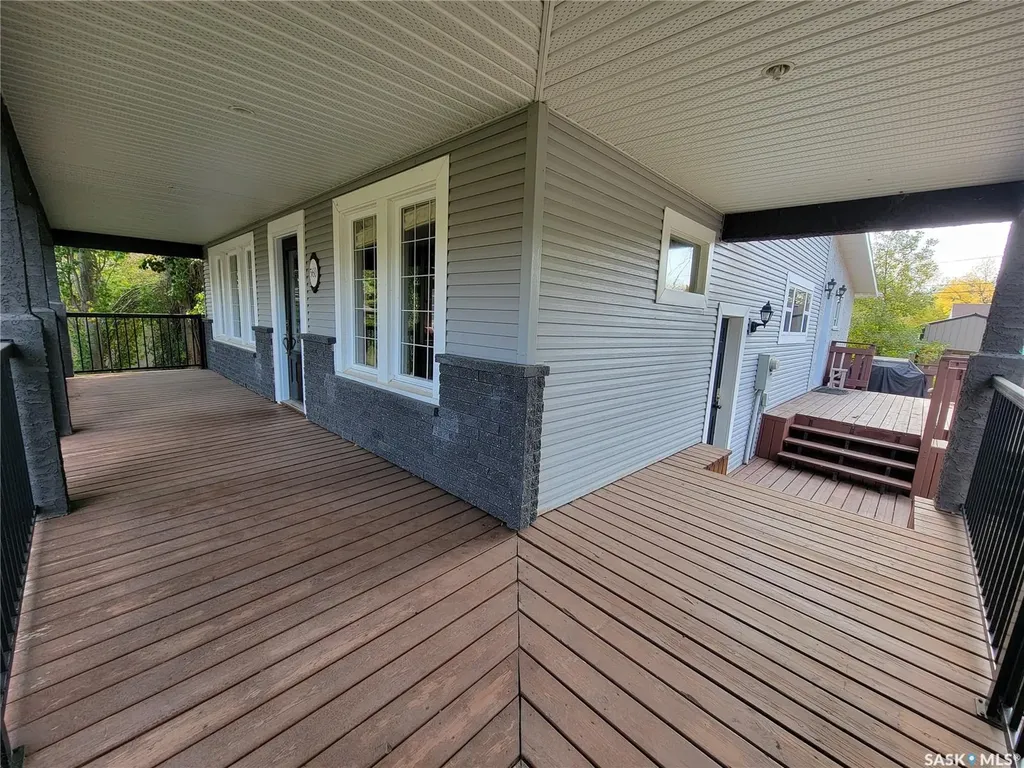 560 4th Avenue E Unity SK S0K 4L0