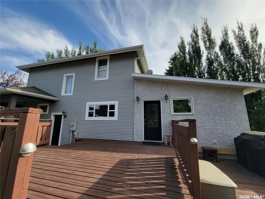 560 4th Avenue E Unity SK S0K 4L0