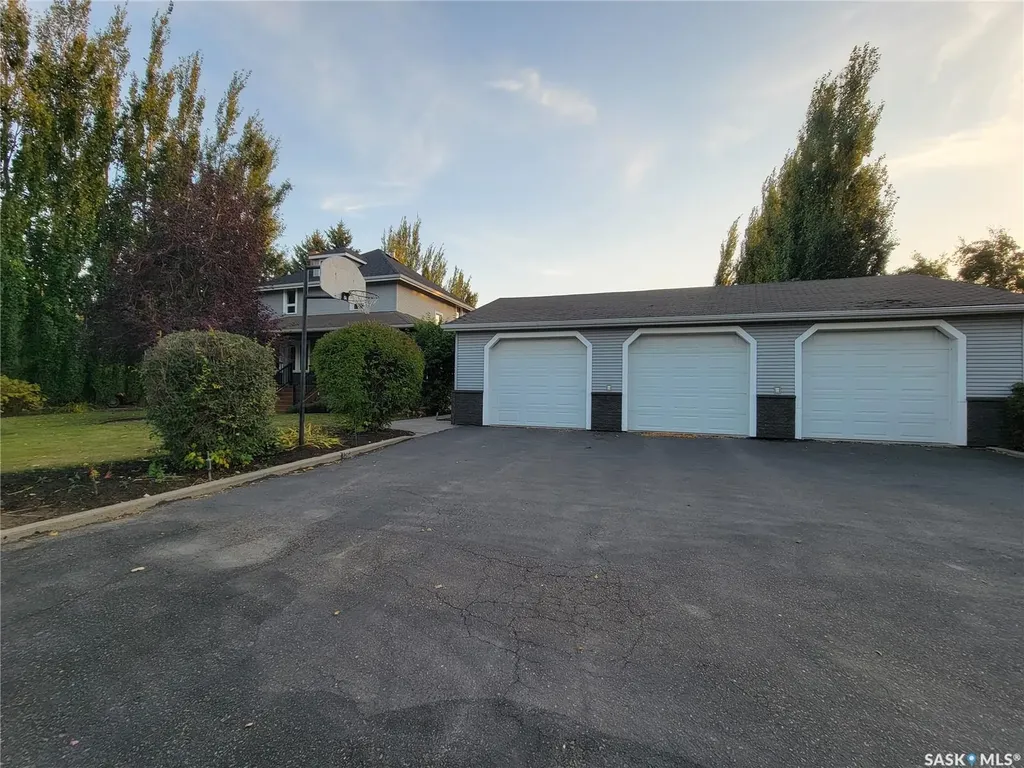 560 4th Avenue E Unity SK S0K 4L0