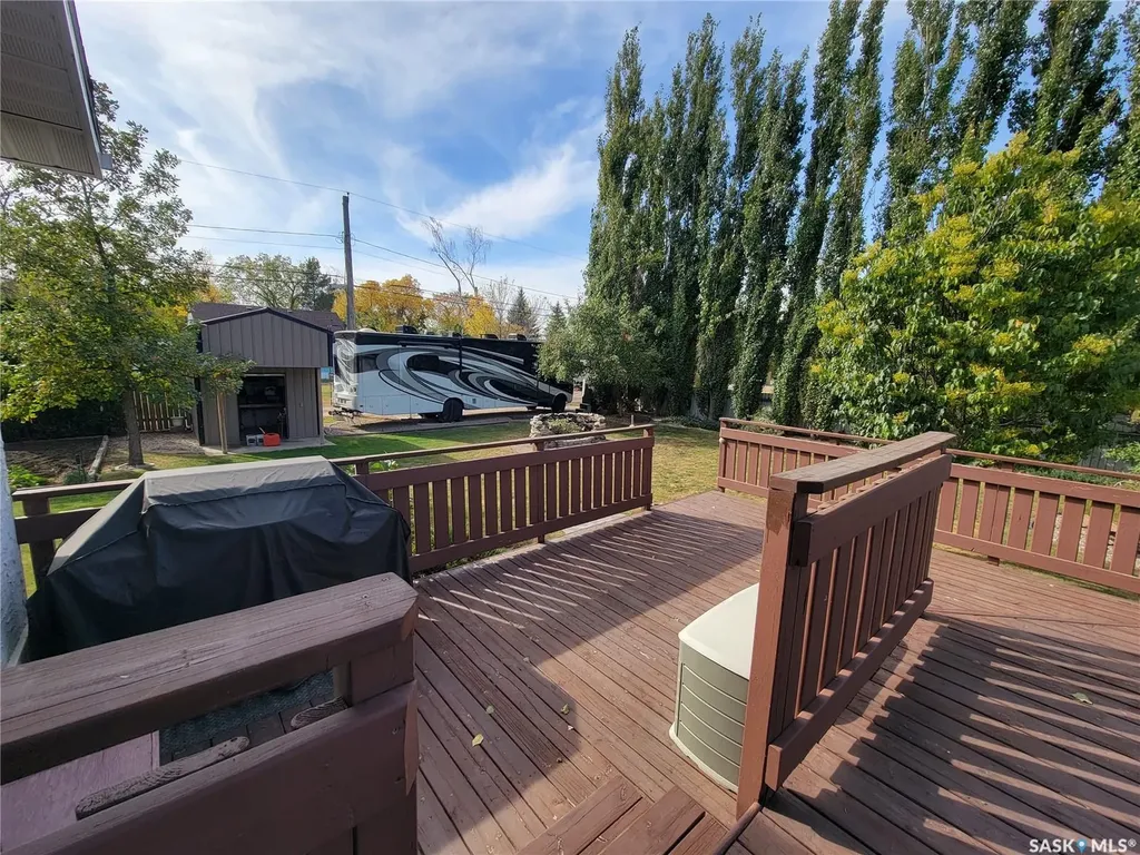 560 4th Avenue E Unity SK S0K 4L0